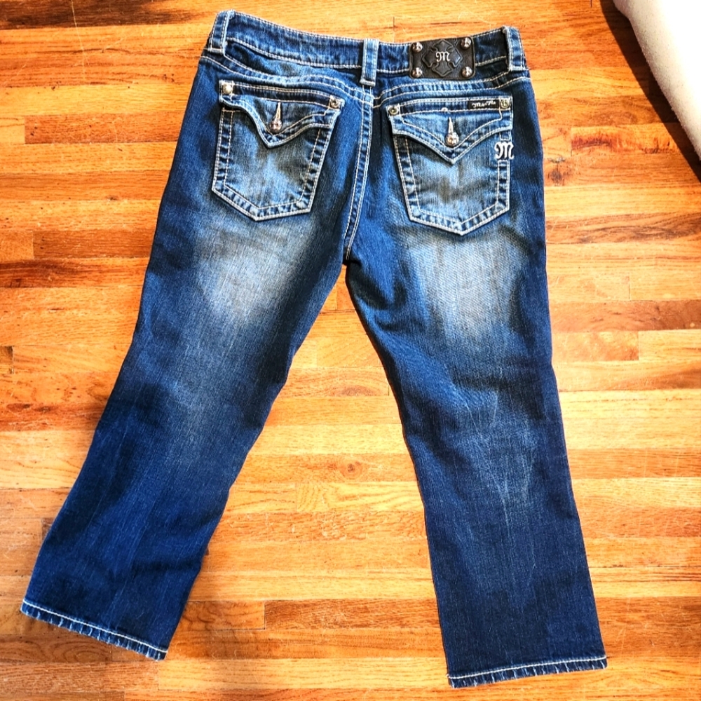 Miss Me Capris jeans size 31